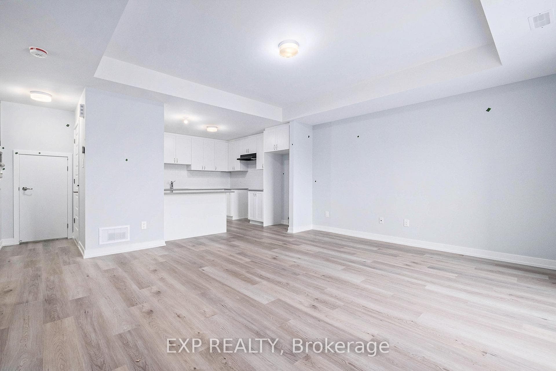 Images provided are to showcase builder finishes.