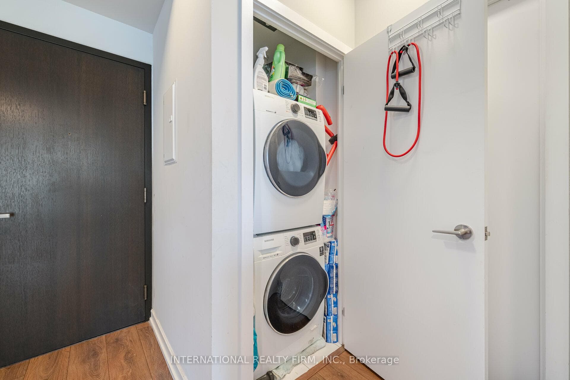 52 Forest Manor Road Unit 303 photo 14