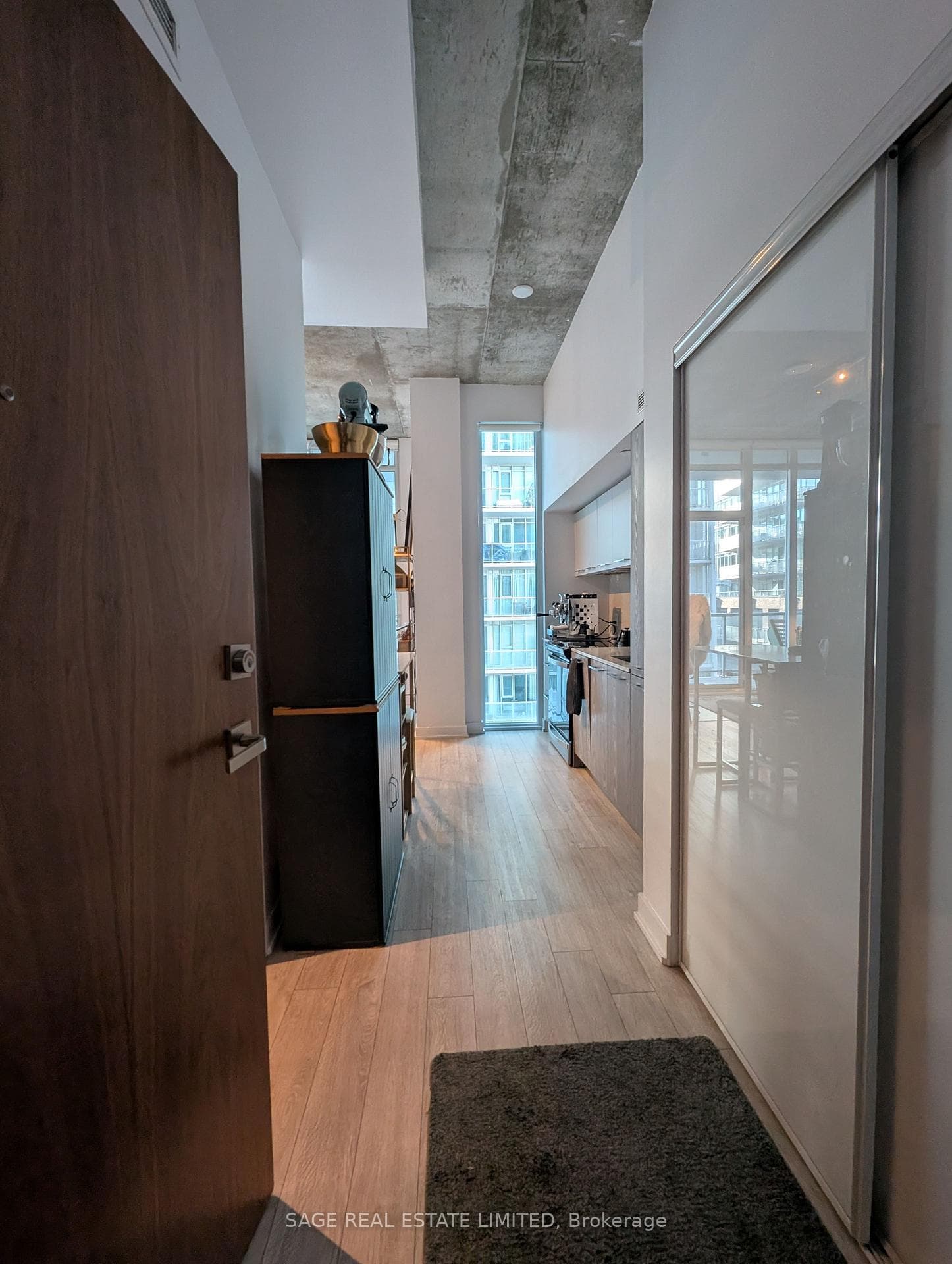 15 Baseball Place Unit 502 photo 2