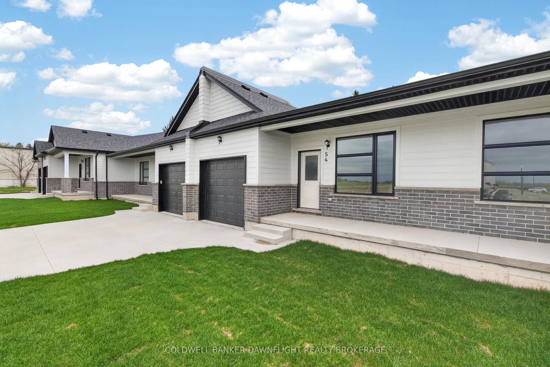 58 Moonlight Court photo 1