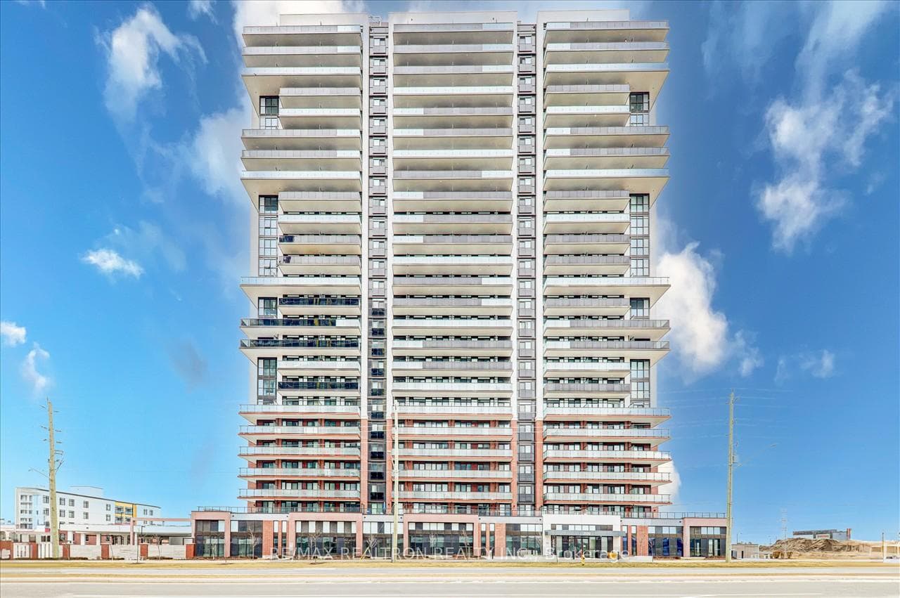 2550 Simcoe Street Unit 1813 photo 2