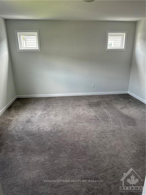 581 DECOEUR Drive photo 10