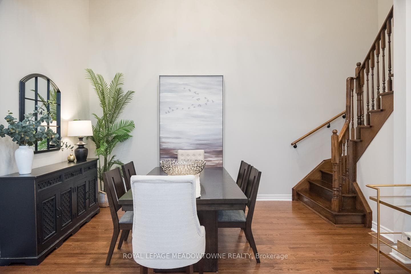 394 Bessborough Drive photo 8