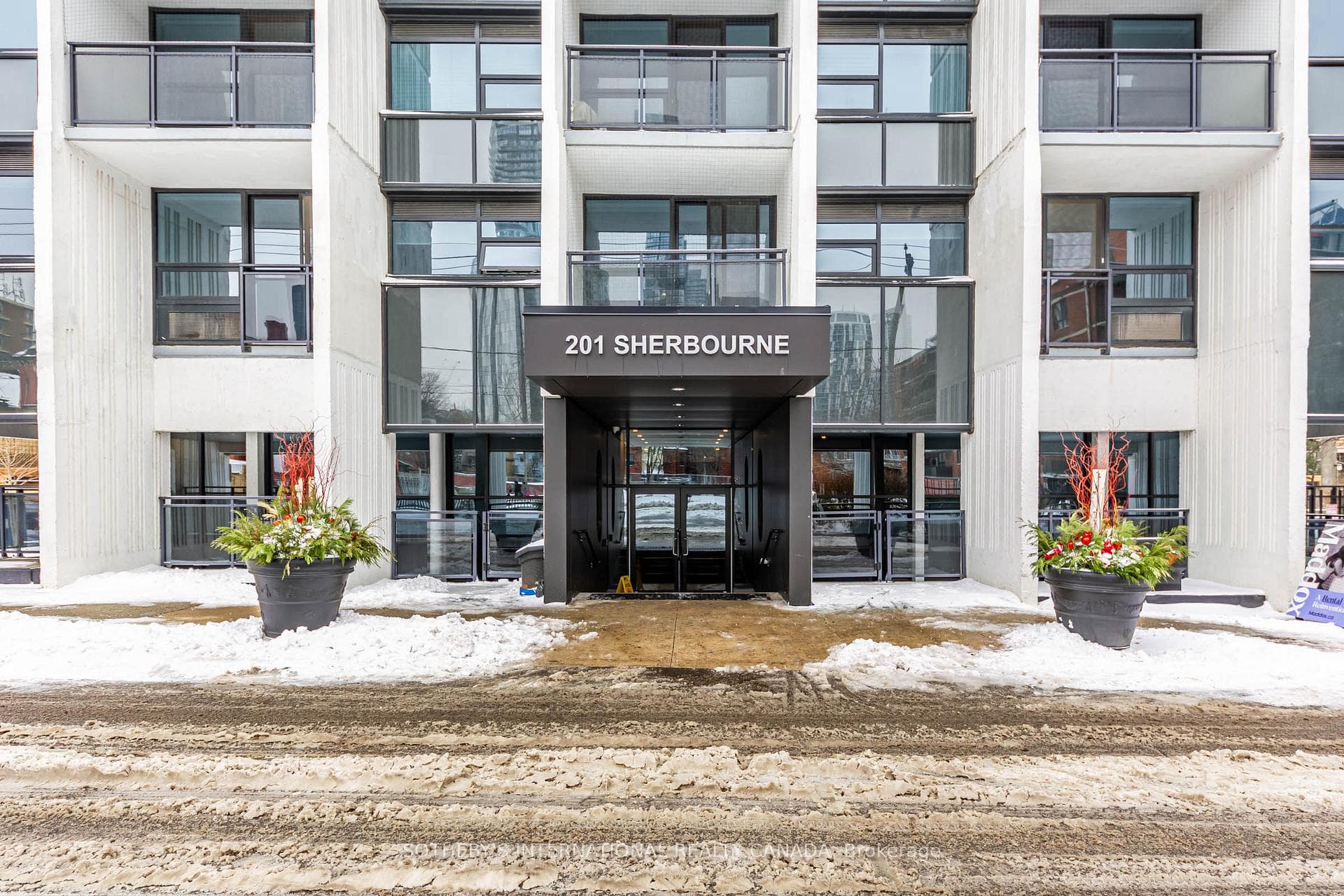 191 Sherbourne Street Unit 1415 photo 14
