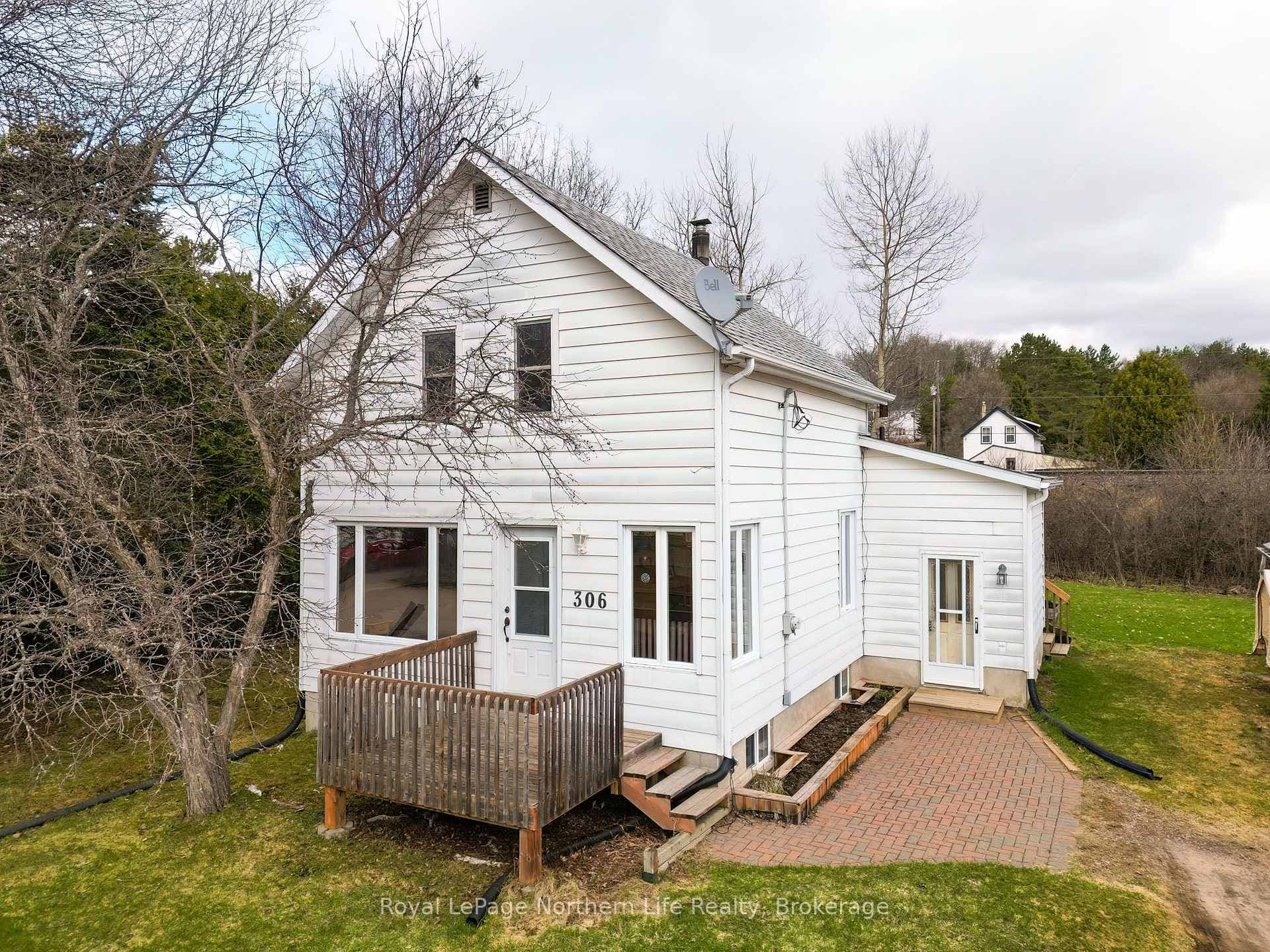 306 Spetz Avenue photo 30