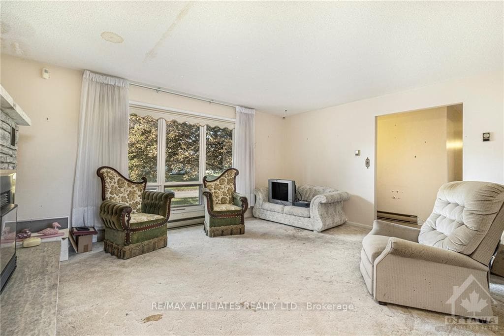 219 CARSS Avenue photo 9
