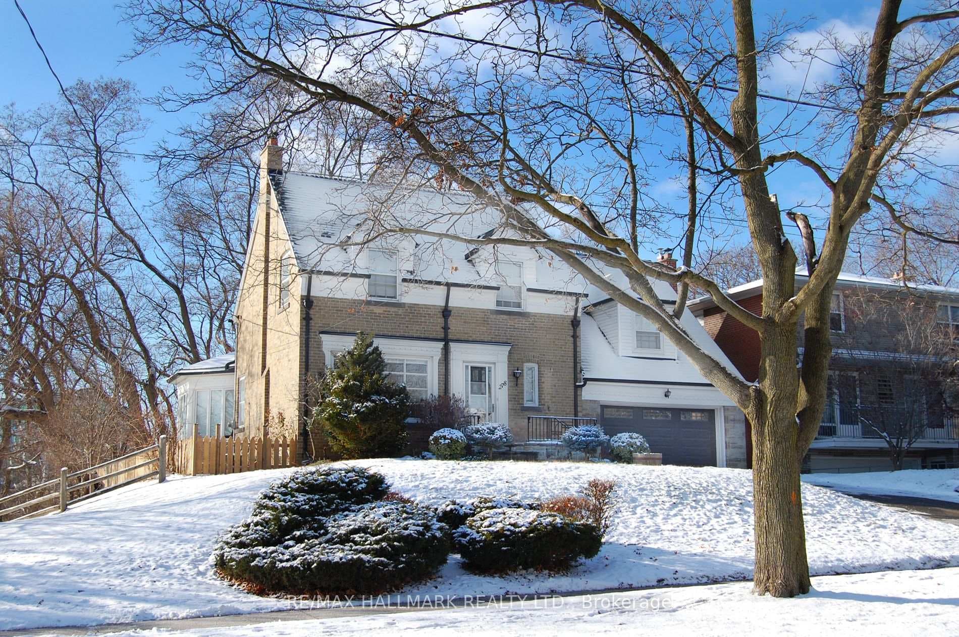 278 Bessborough Drive photo 1