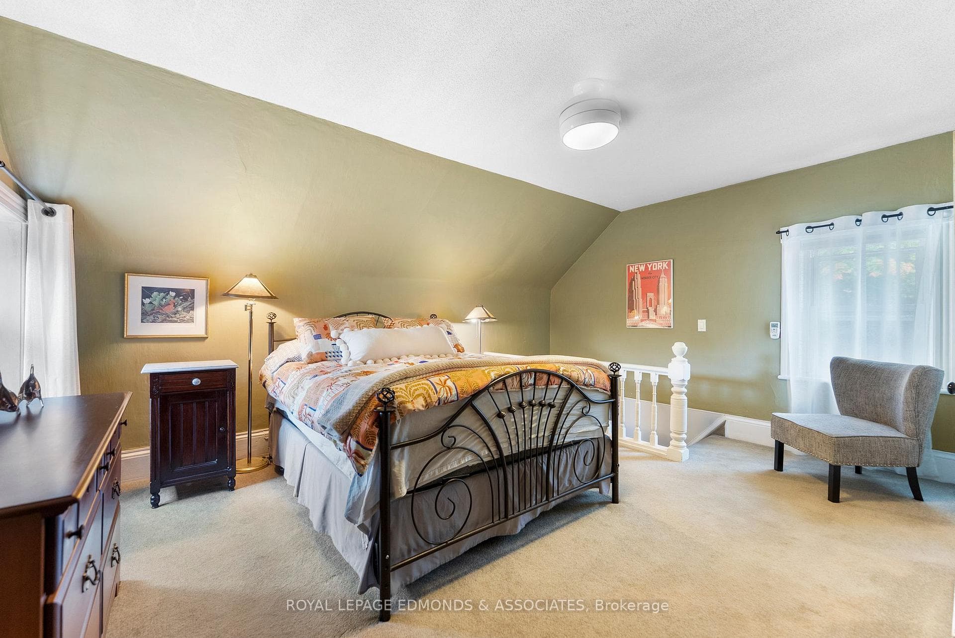 214 Fraser Street photo 16