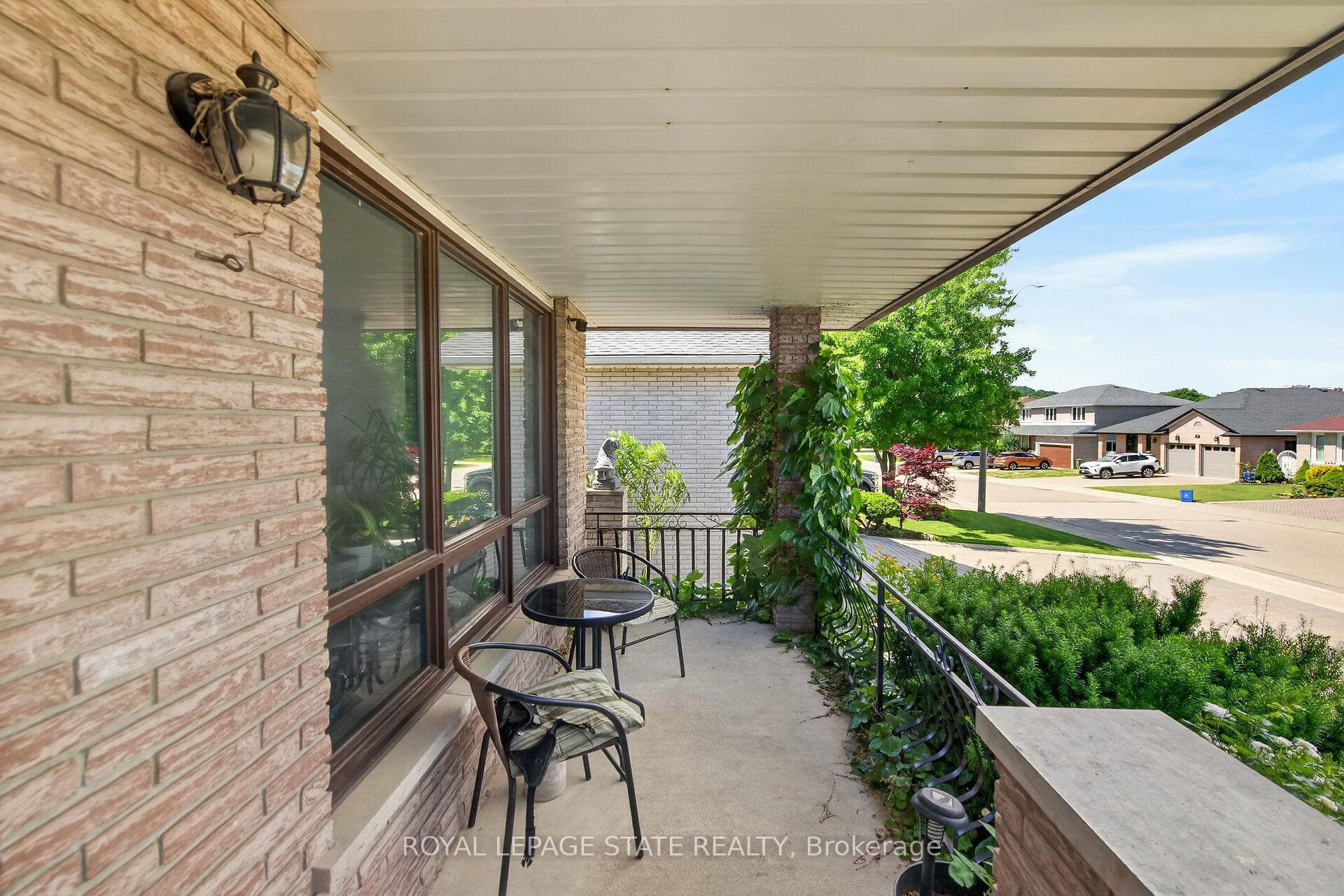15 Ellen Avenue photo 4