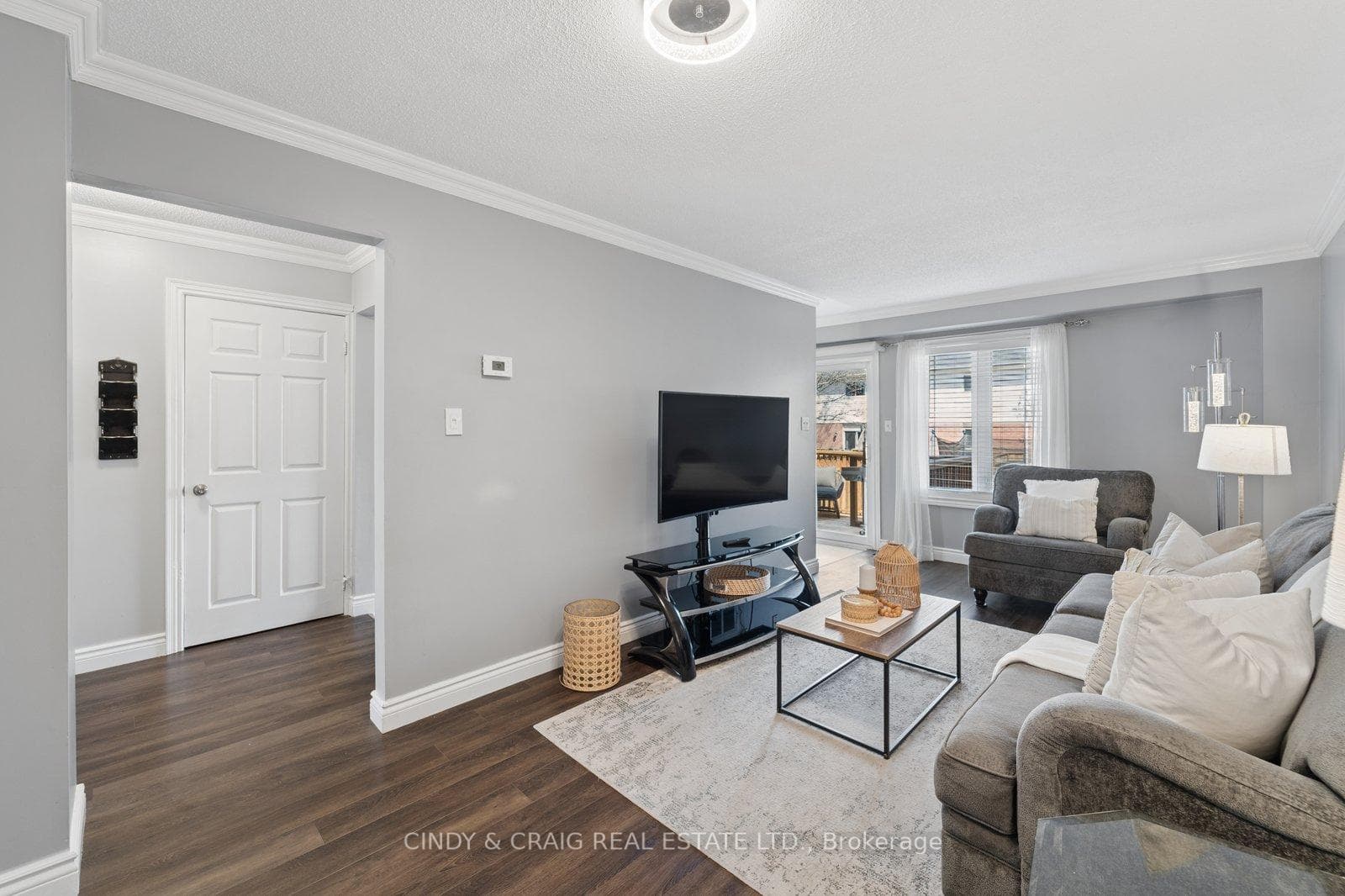 5 Mcmann Crescent photo 3