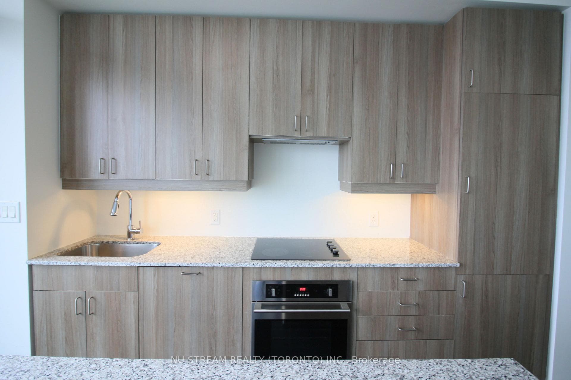 426 University Avenue Unit 4210 photo 4