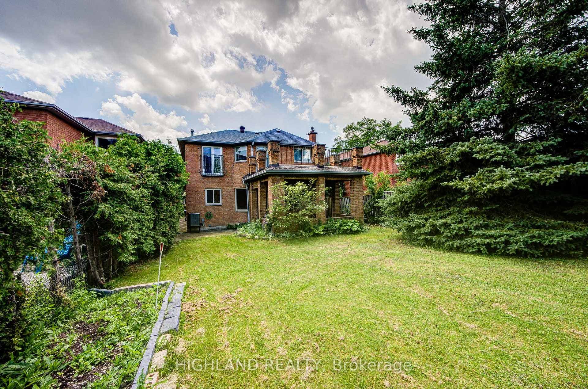4369 Spinningdale Court photo 32