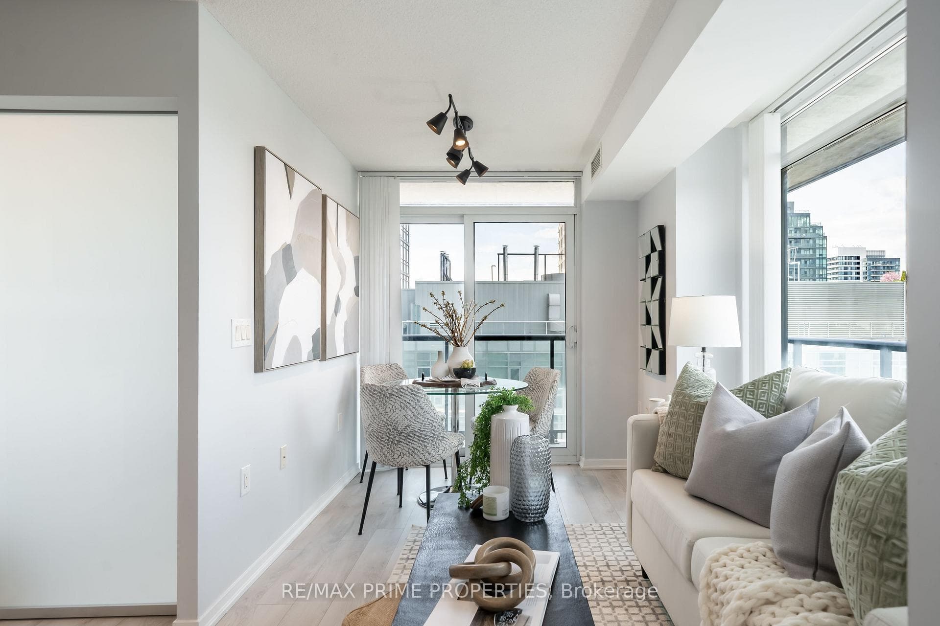 36 Lisgar Street Unit 1015W photo 7