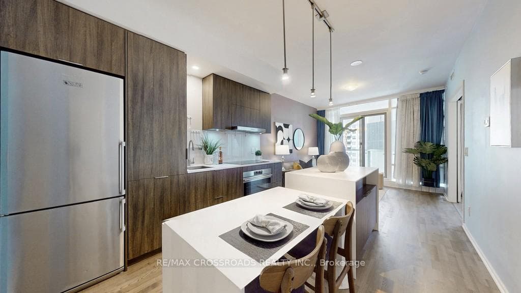 1 Bloor Street Unit 3208 photo 10
