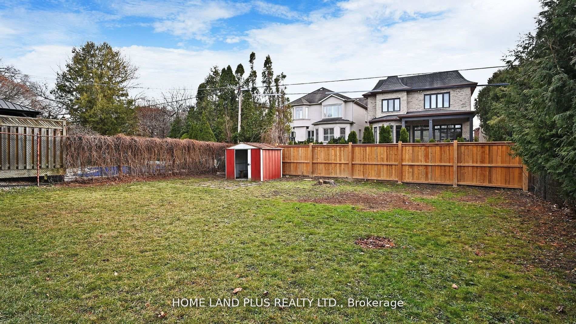 257 Joicey Boulevard photo 40