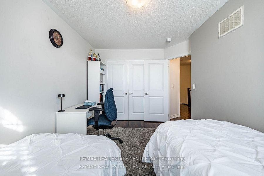 248 Inspire Boulevard photo 36