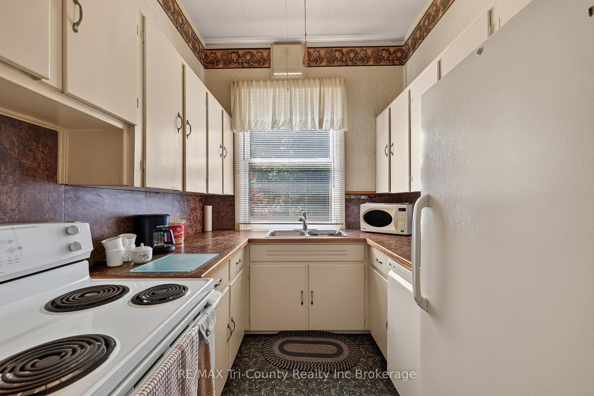 54427 Talbot Line photo 8