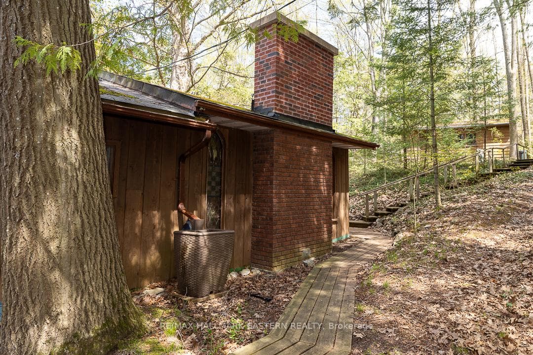 766 Birchview Road photo 23