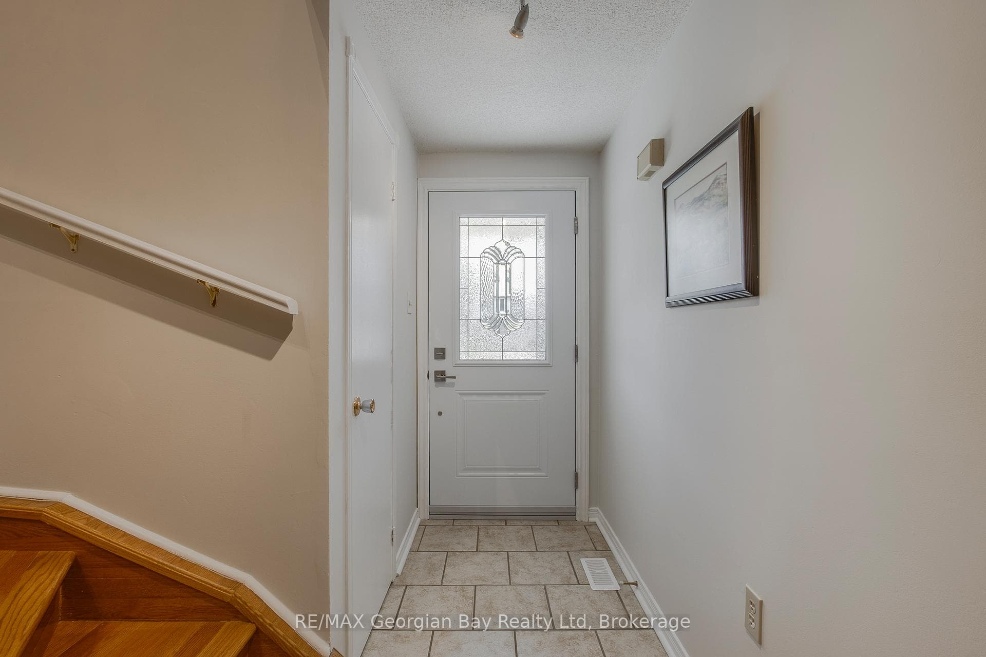328 Rose Crescent photo 14