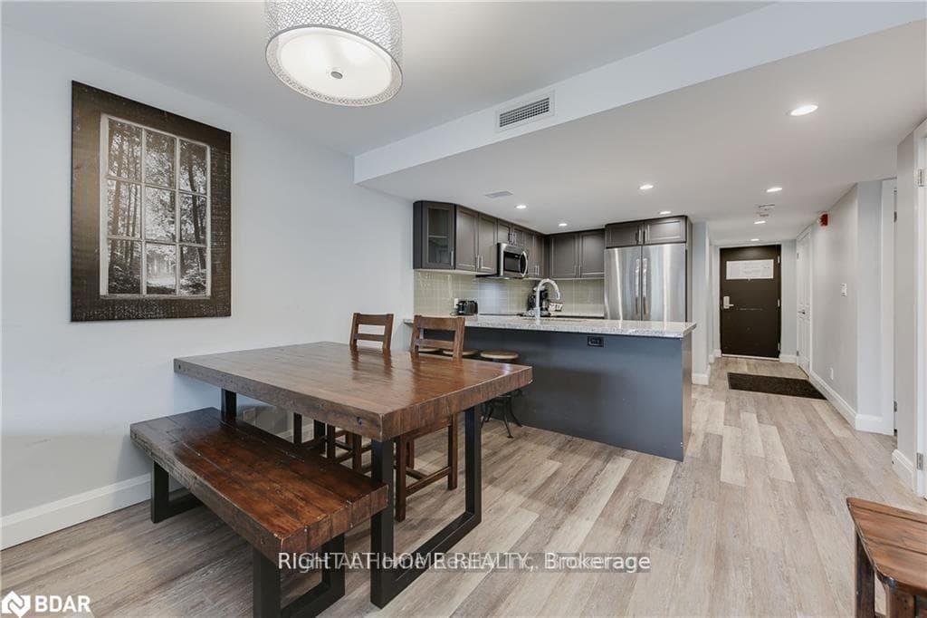 80 Horseshoe Boulevard Unit 102 photo 15