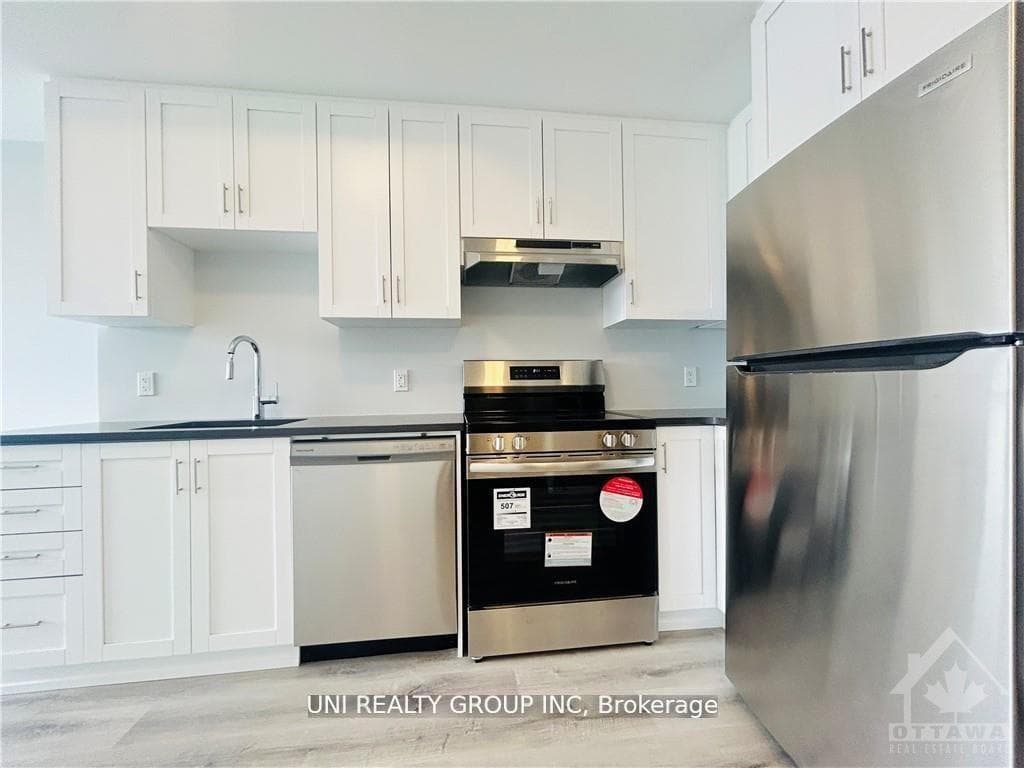 1350 Hemlock Road Unit 408 photo 8