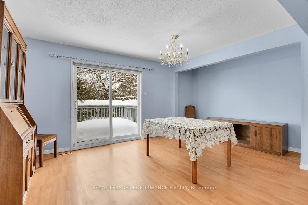 813 Walkley Road photo 15