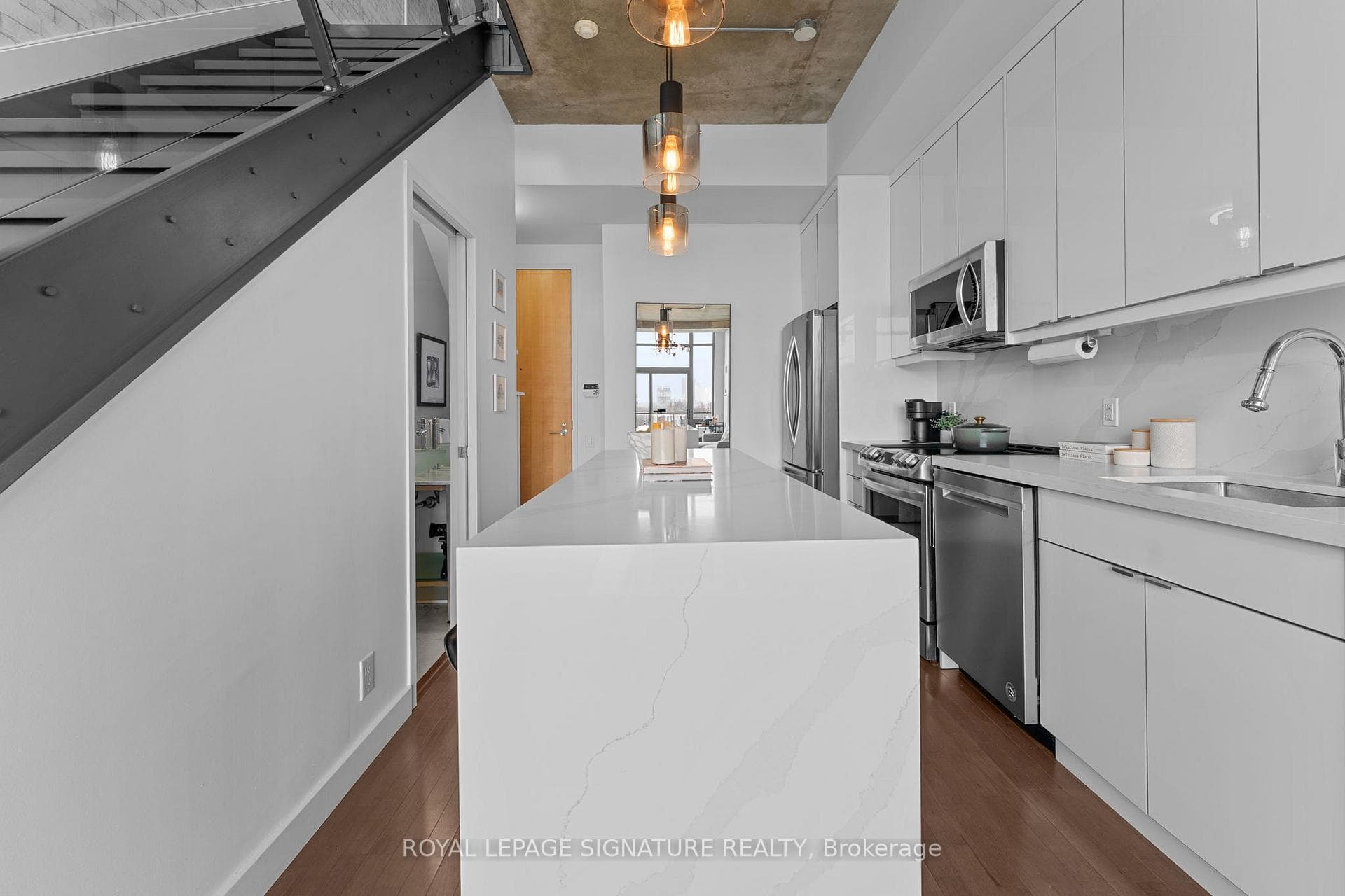 33 Mill Street Unit 606 photo 10