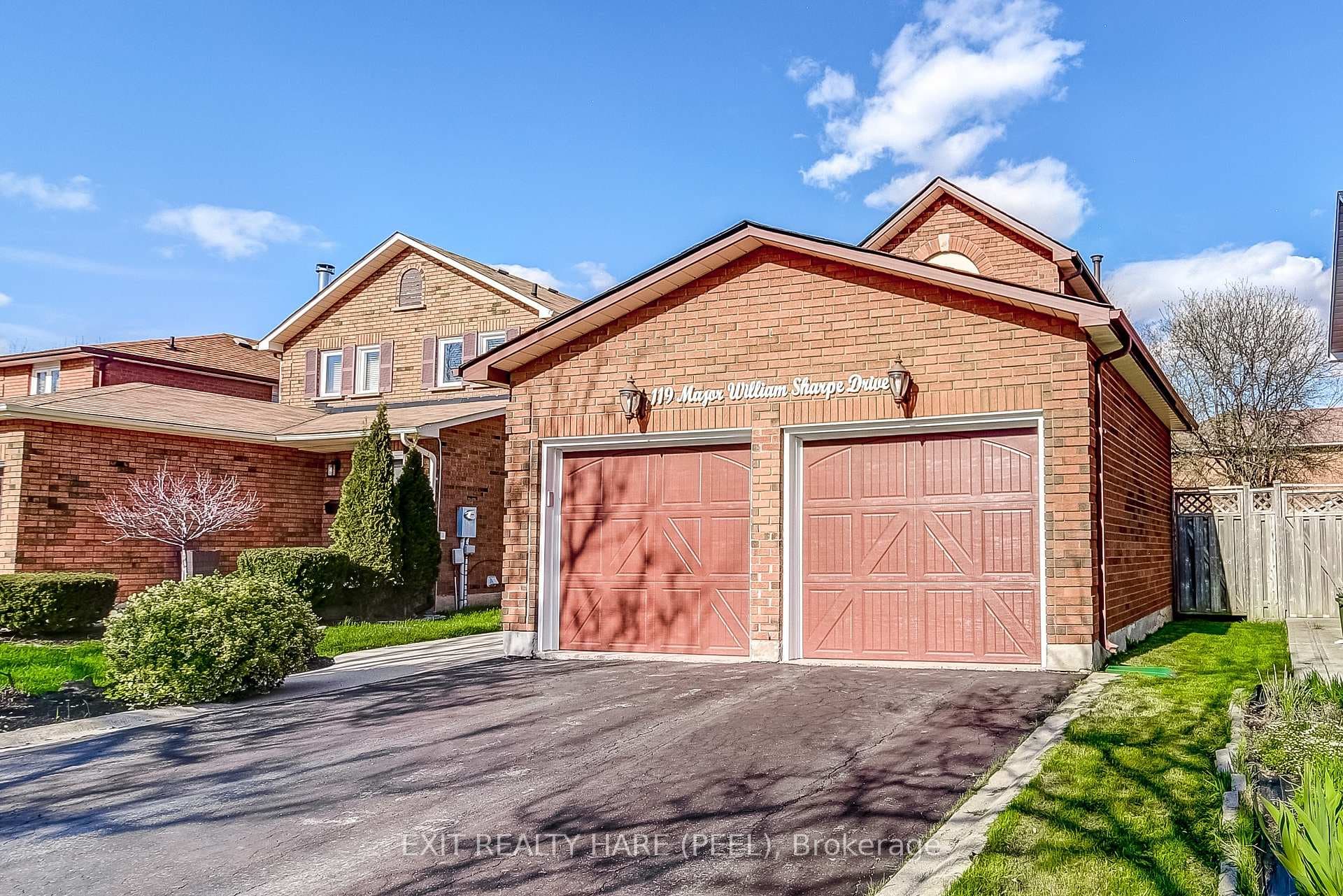 119 Major Wm. Sharpe Drive photo 3