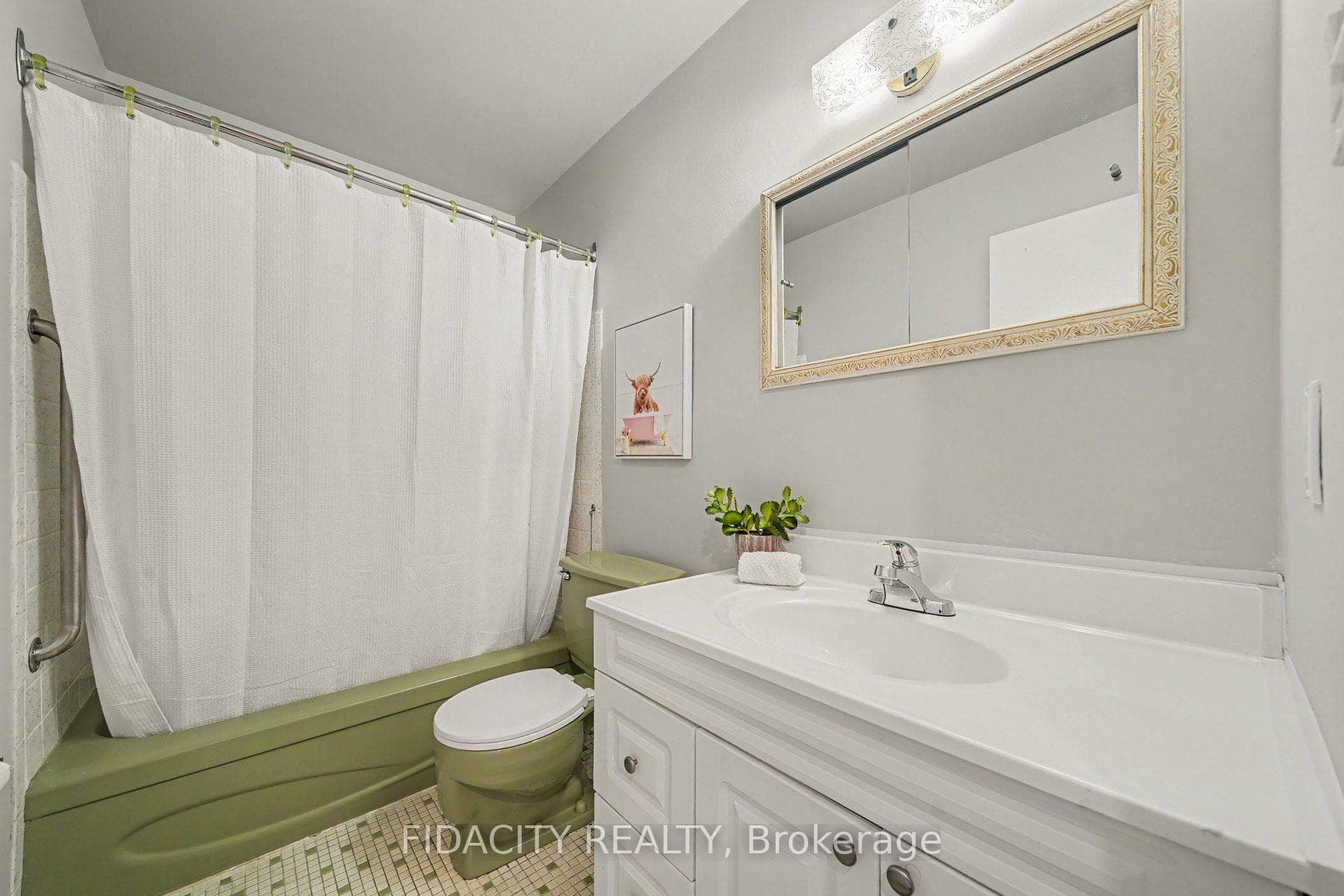 18 Ross Street photo 16