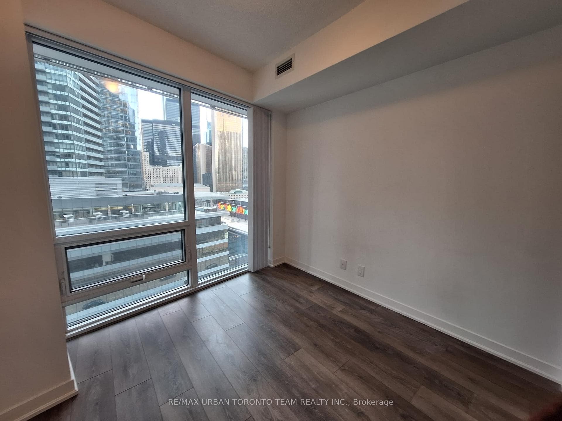 100 Harbour Street Unit 1802 photo 6