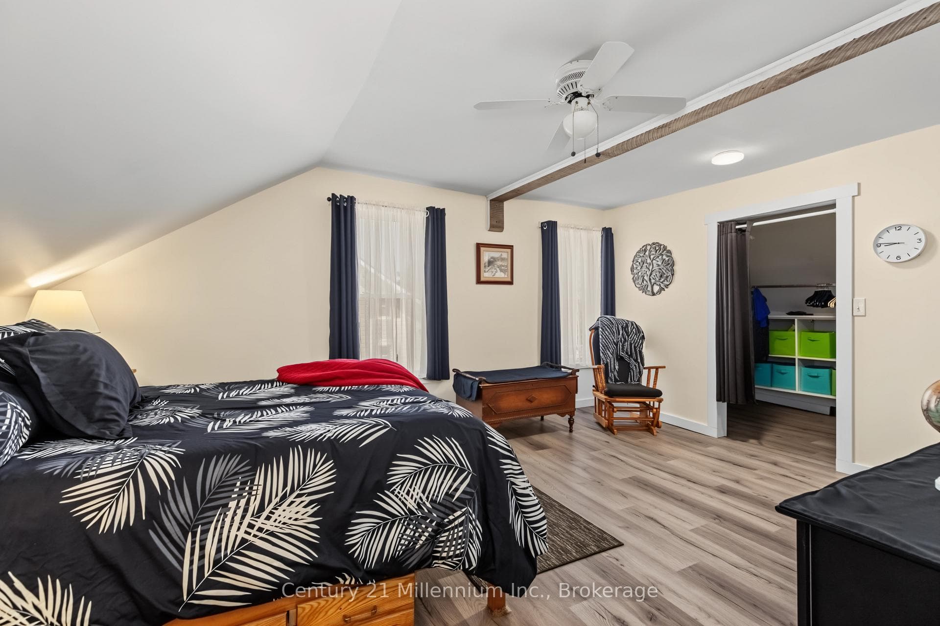 544 Louisa Street photo 24