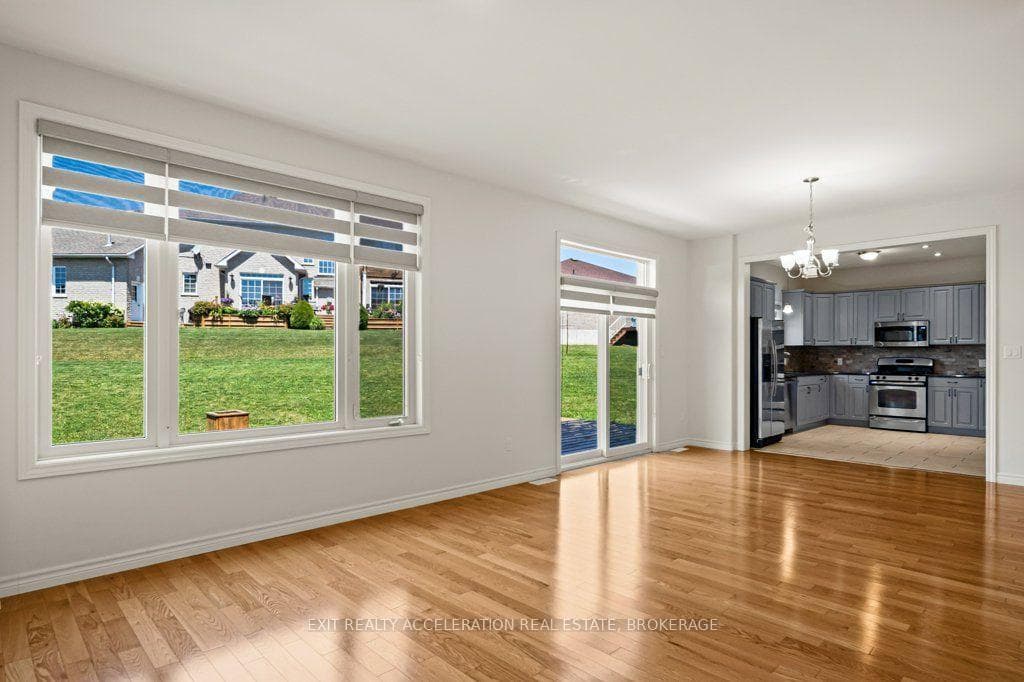 14 Ashwood Crescent photo 10