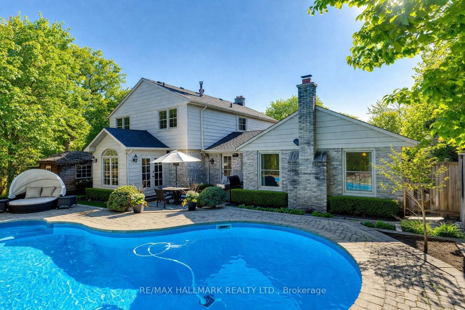55 Riverside Boulevard photo 41
