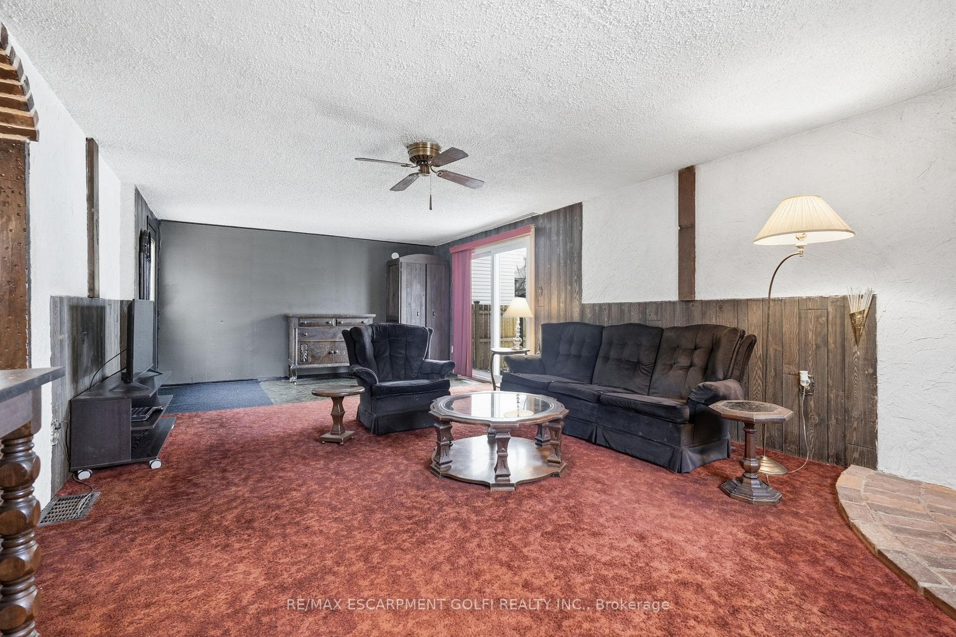 251 Brucedale Avenue photo 10