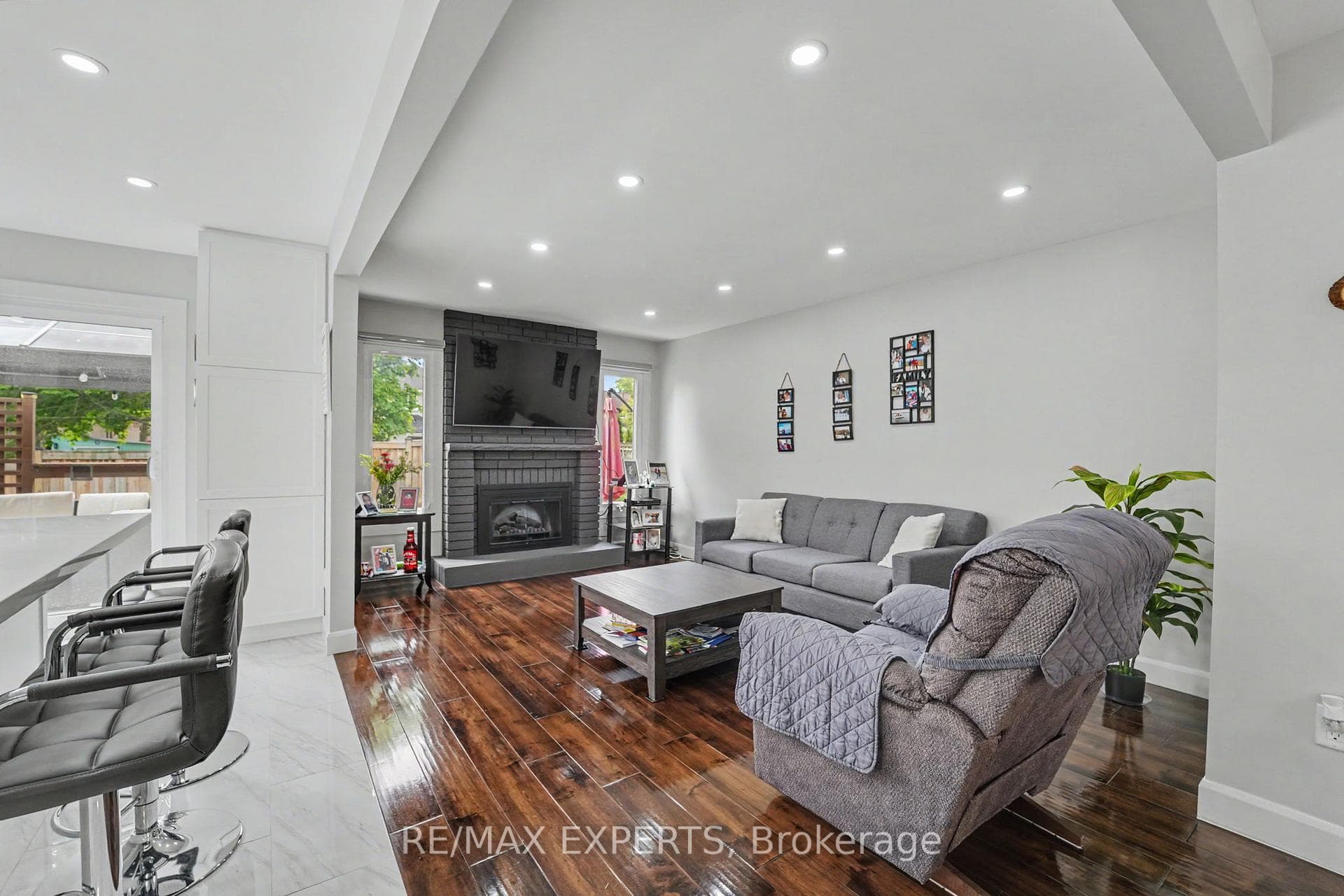 4 Willis Drive photo 15