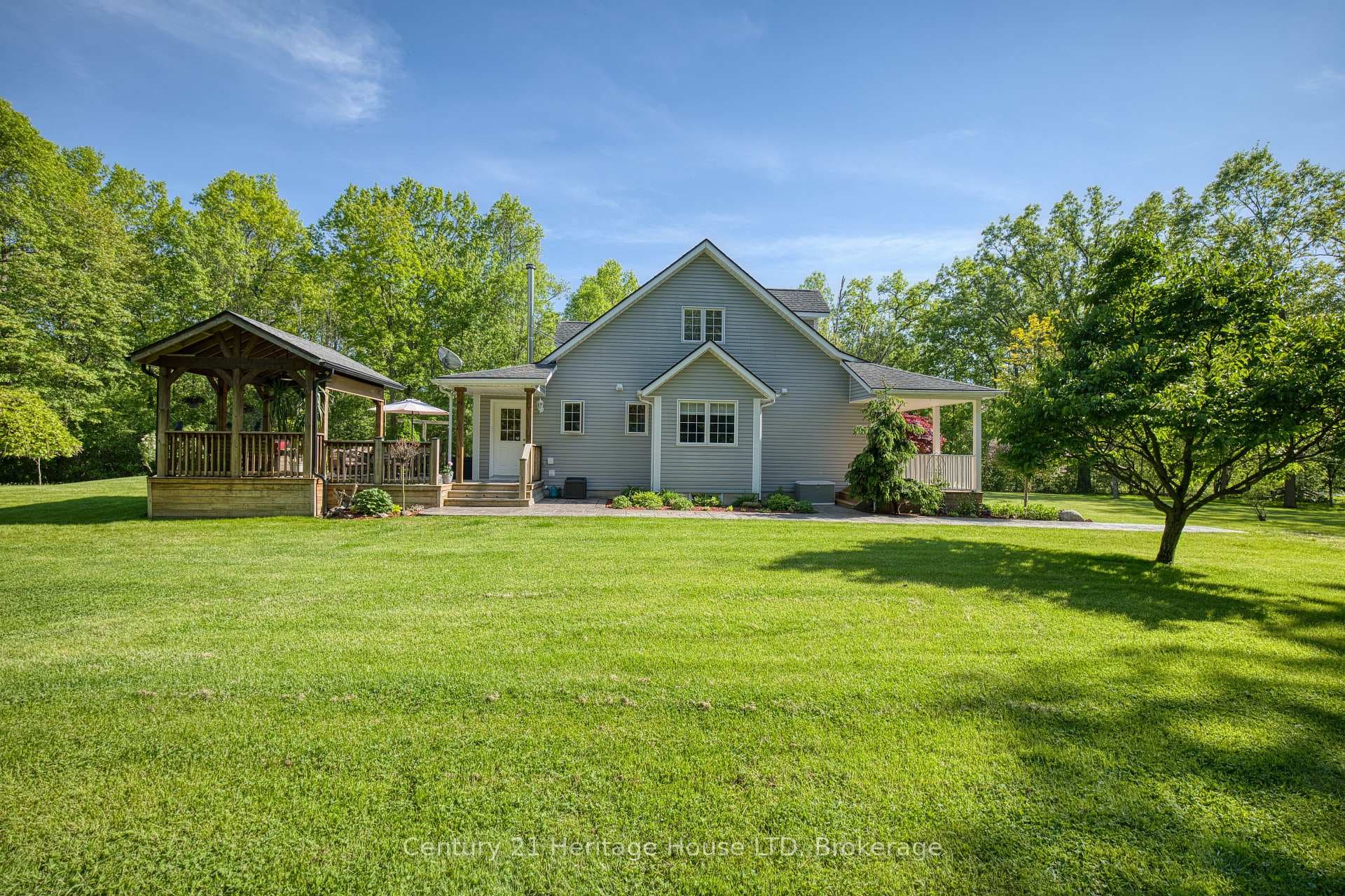 2468 Sunset Drive photo 7