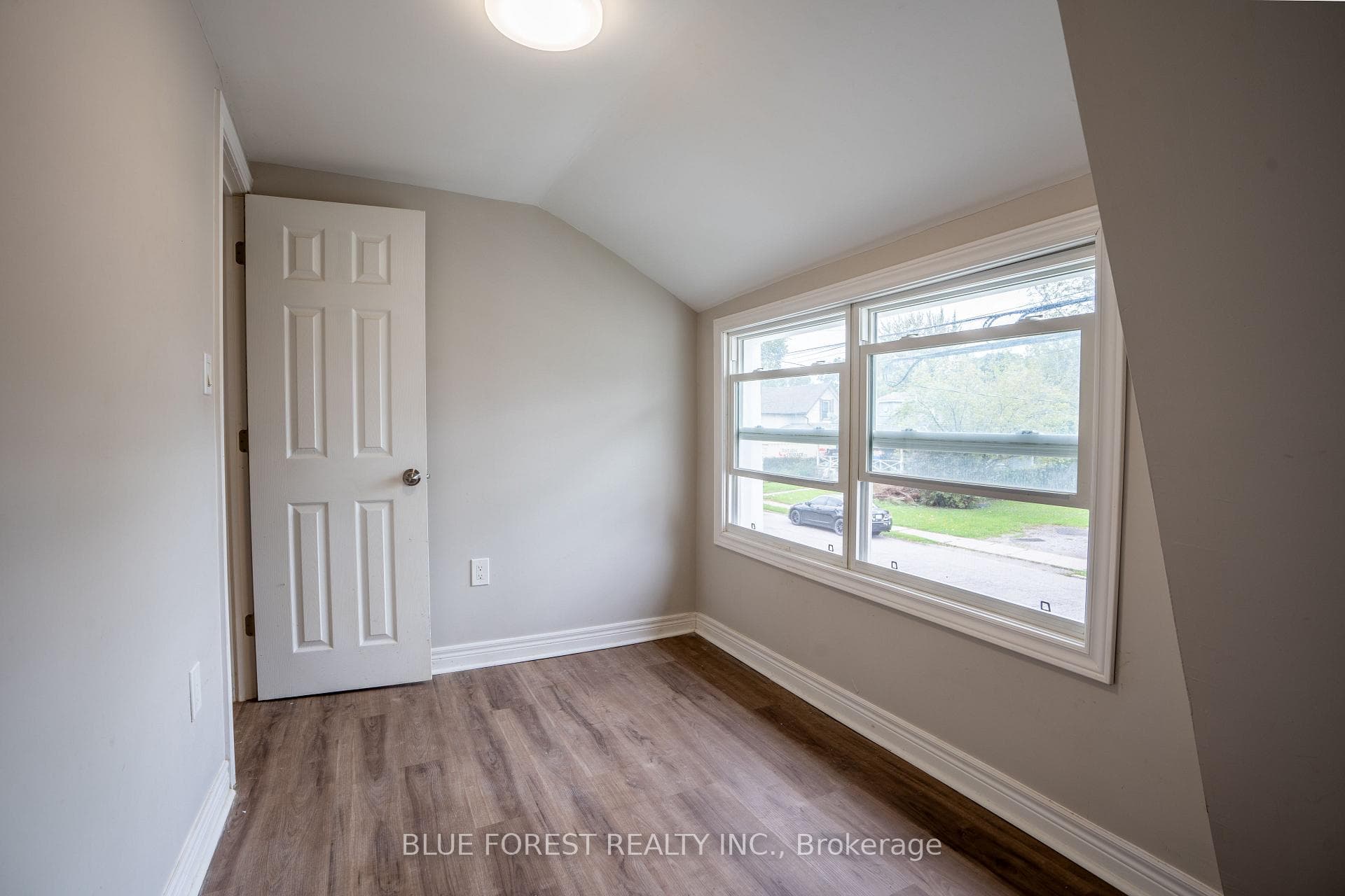 171 Raleigh Street photo 13