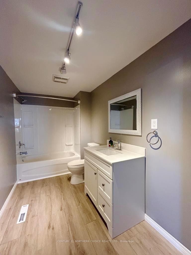 1007 Sunset Drive photo 11