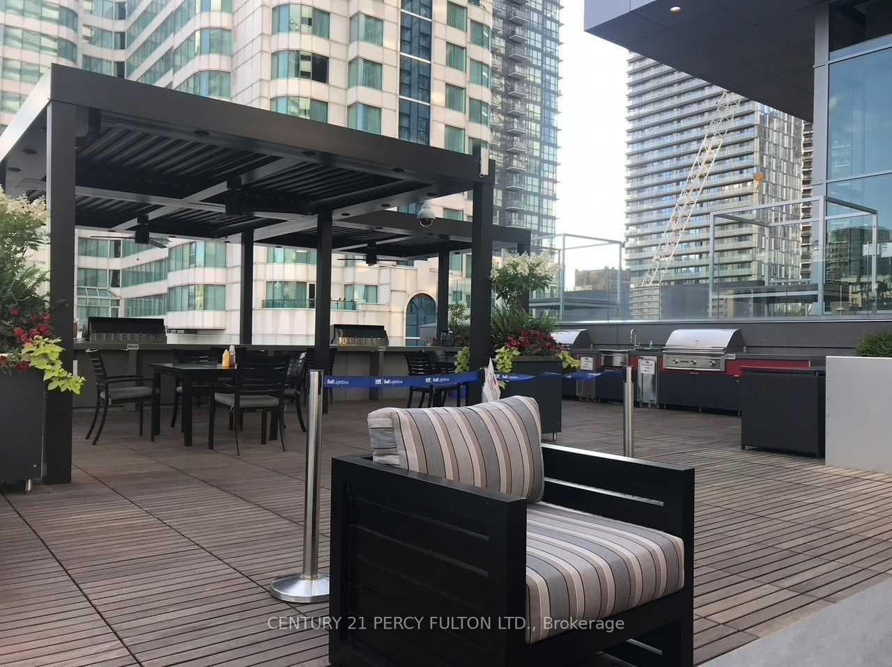 80 John Street Unit 1405 photo 19