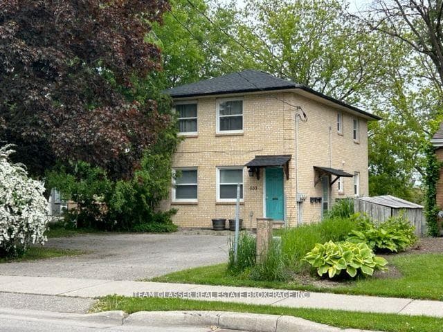 630 Victoria Street photo 1