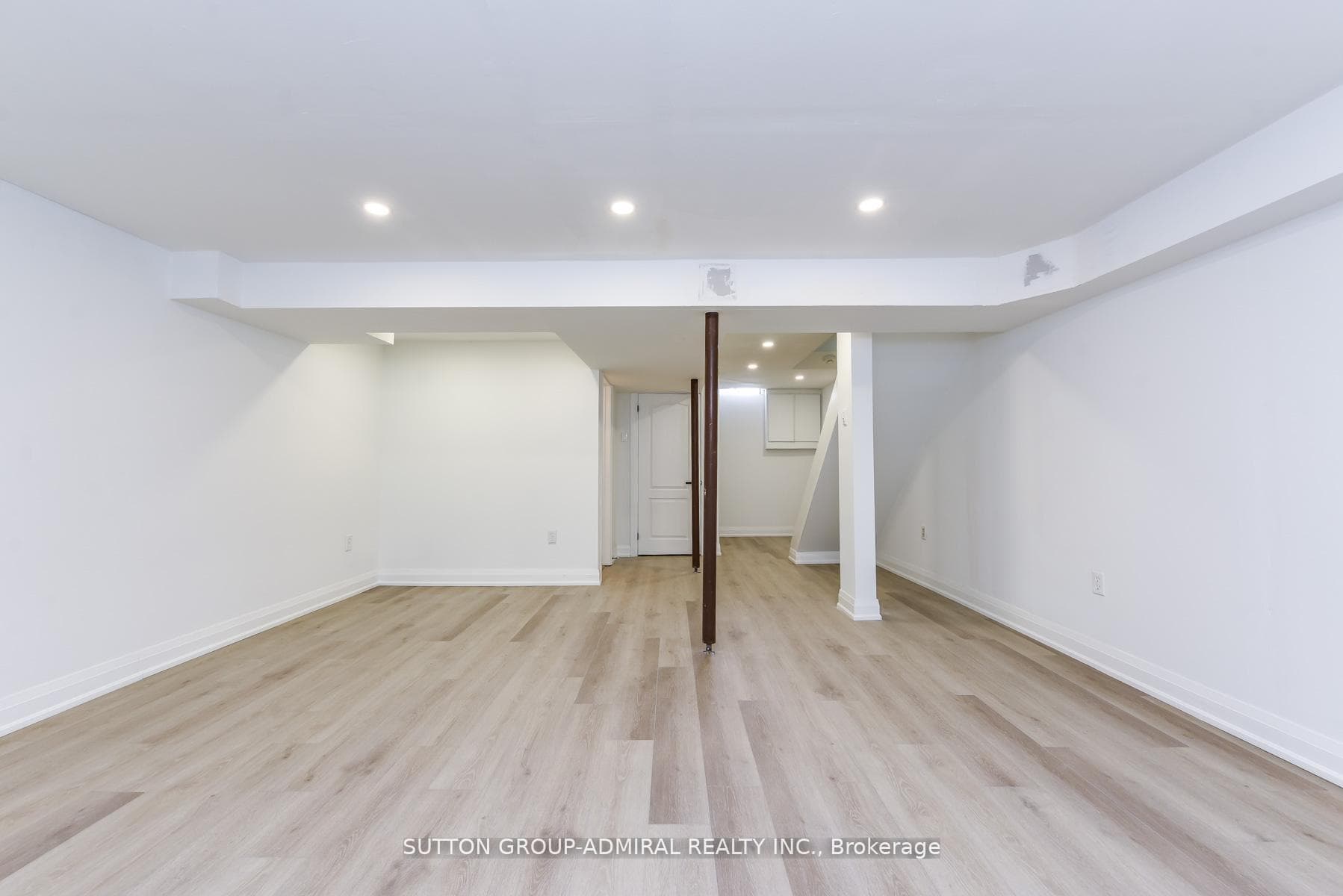 4 Hardcastle Court photo 44