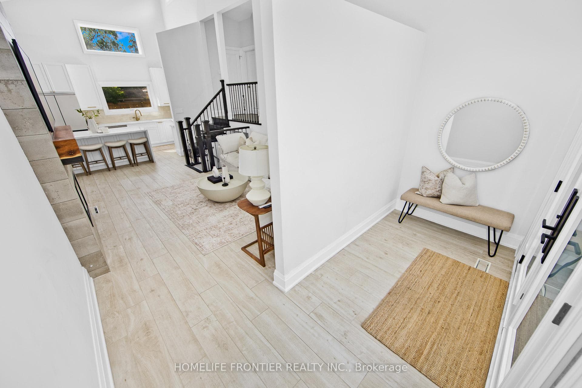 2138 Truscott Drive photo 2