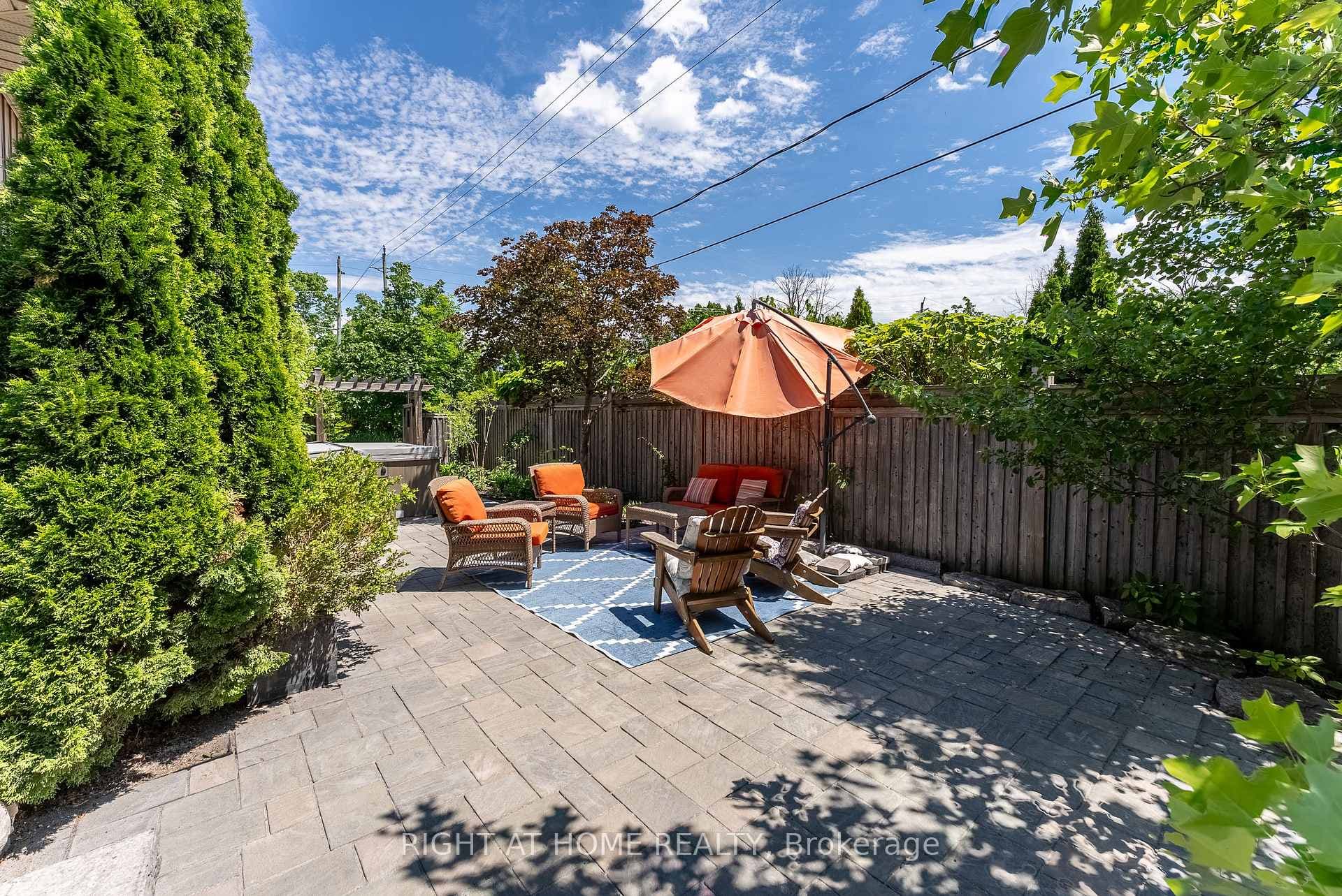 1660 Moyer Avenue photo 38