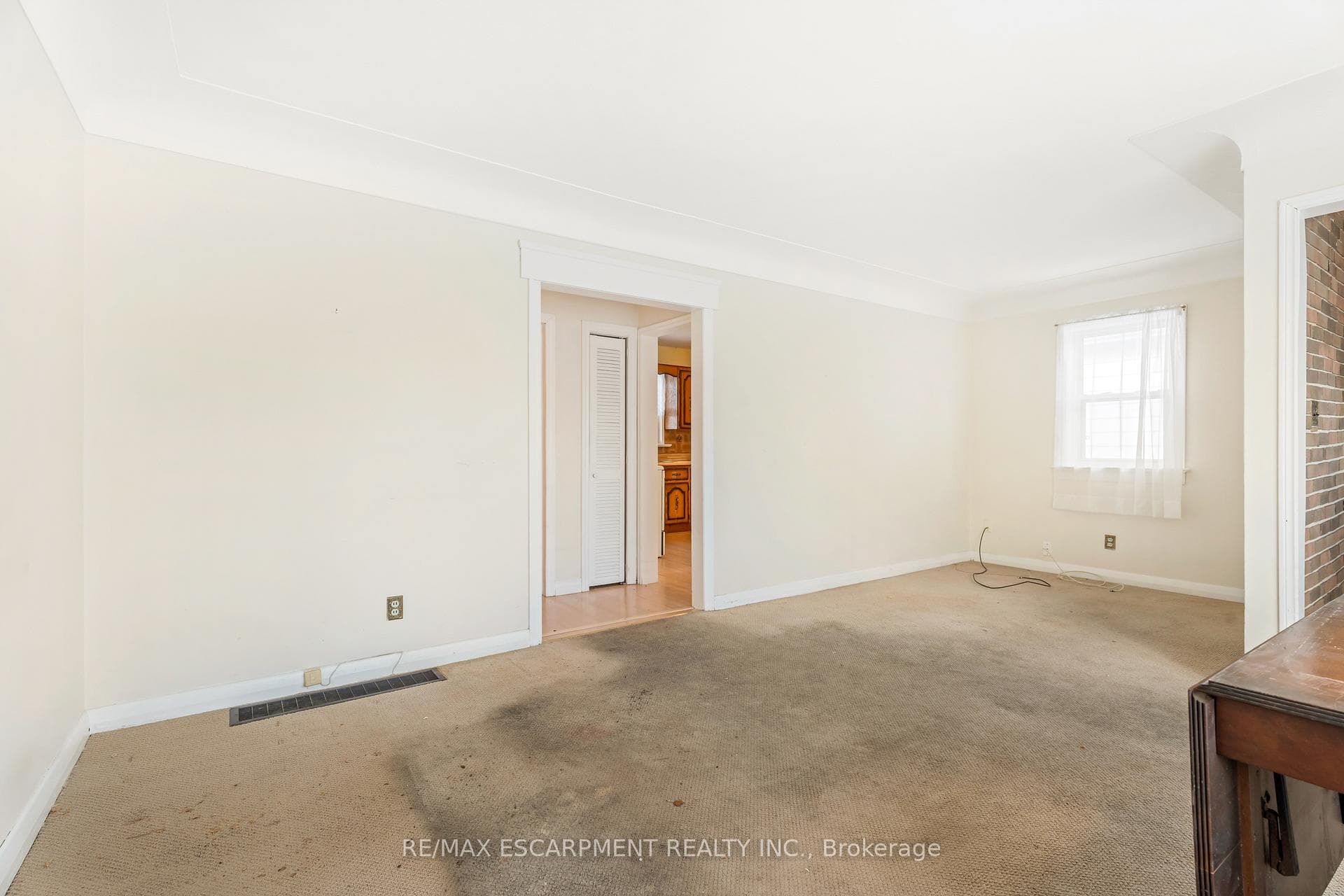 59 Mountain Avenue photo 9