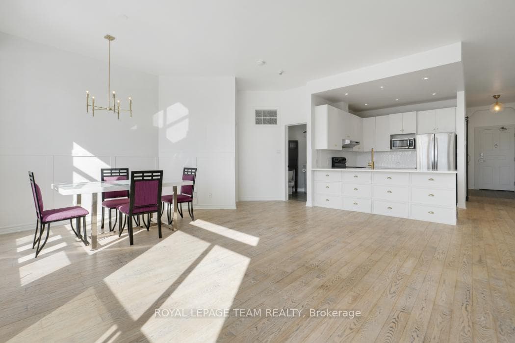 500 Claridge Drive Unit 203 photo 17