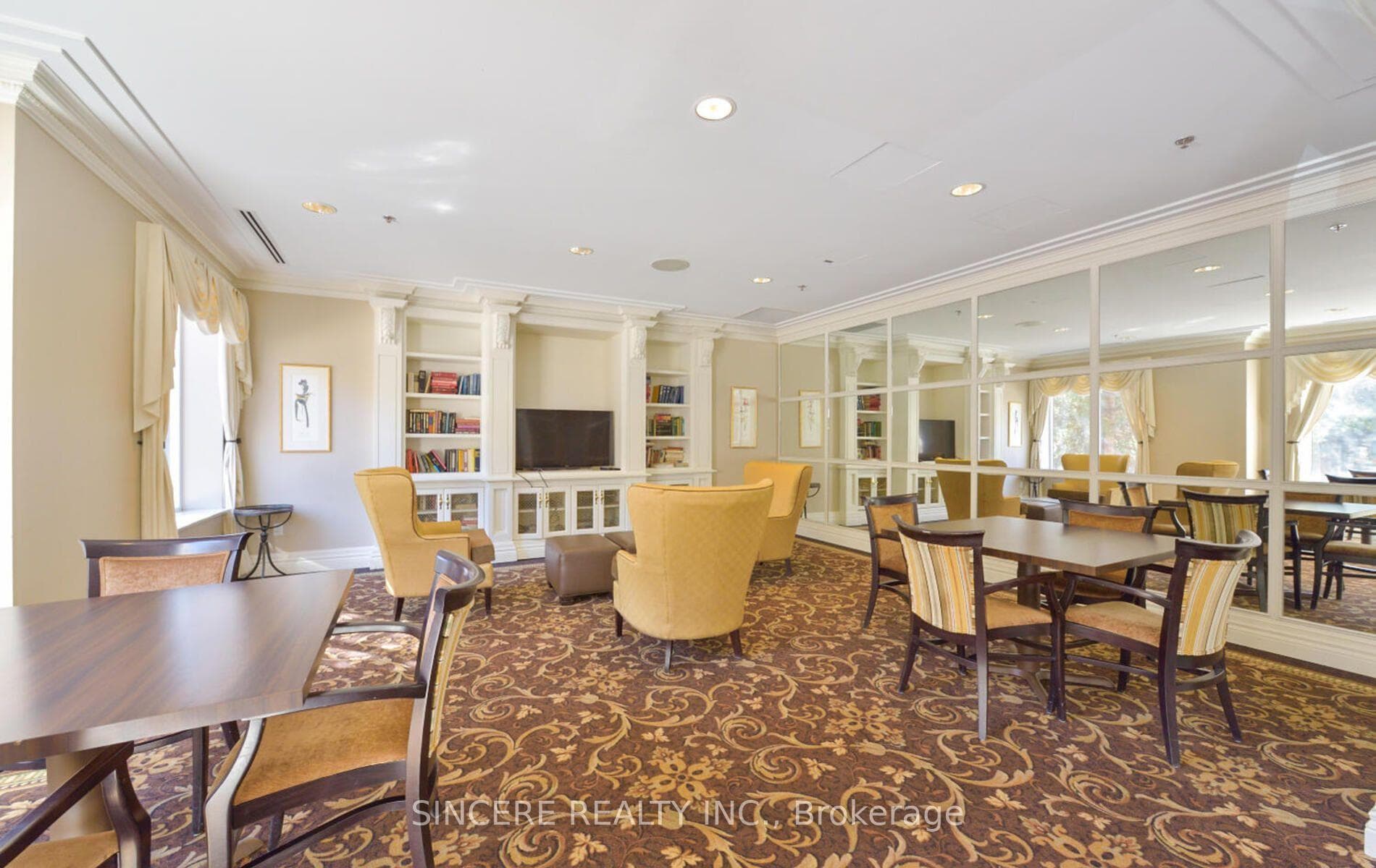 18 Sommerset Way Unit 1512 photo 31