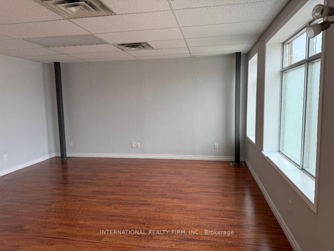 Reception/Retail Space