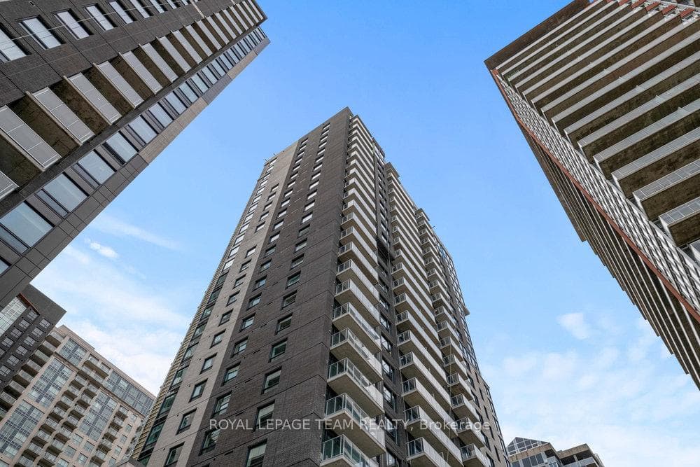 180 GEORGE Street Unit 704 photo 18