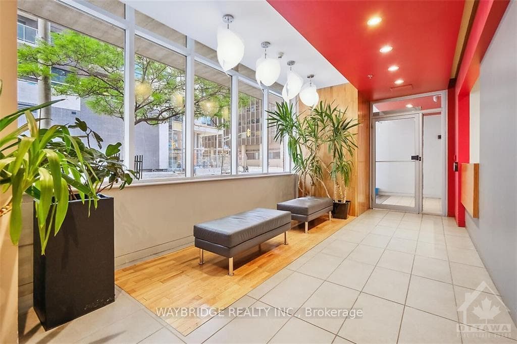 179 GEORGE Street Unit 1605 photo 3