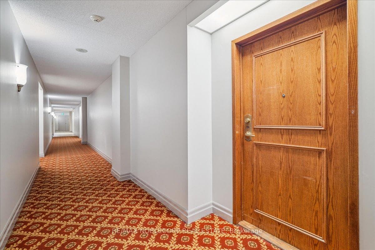2506 RUTHERFORD Road Unit 114 photo 8